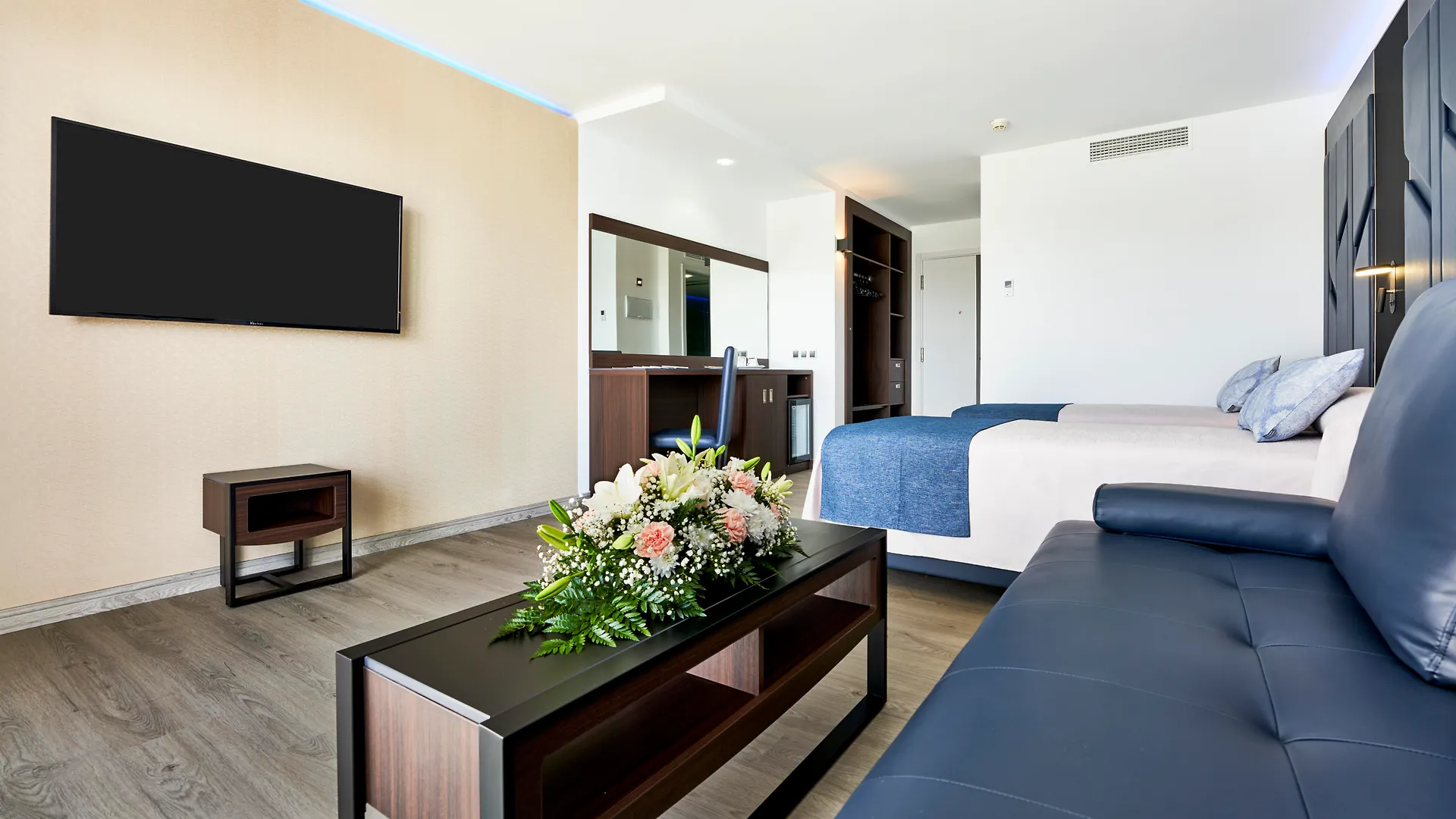 Bellevue Club Aparthotel Port de Alcudia  3*, Port de Alcudia (Mallorca)